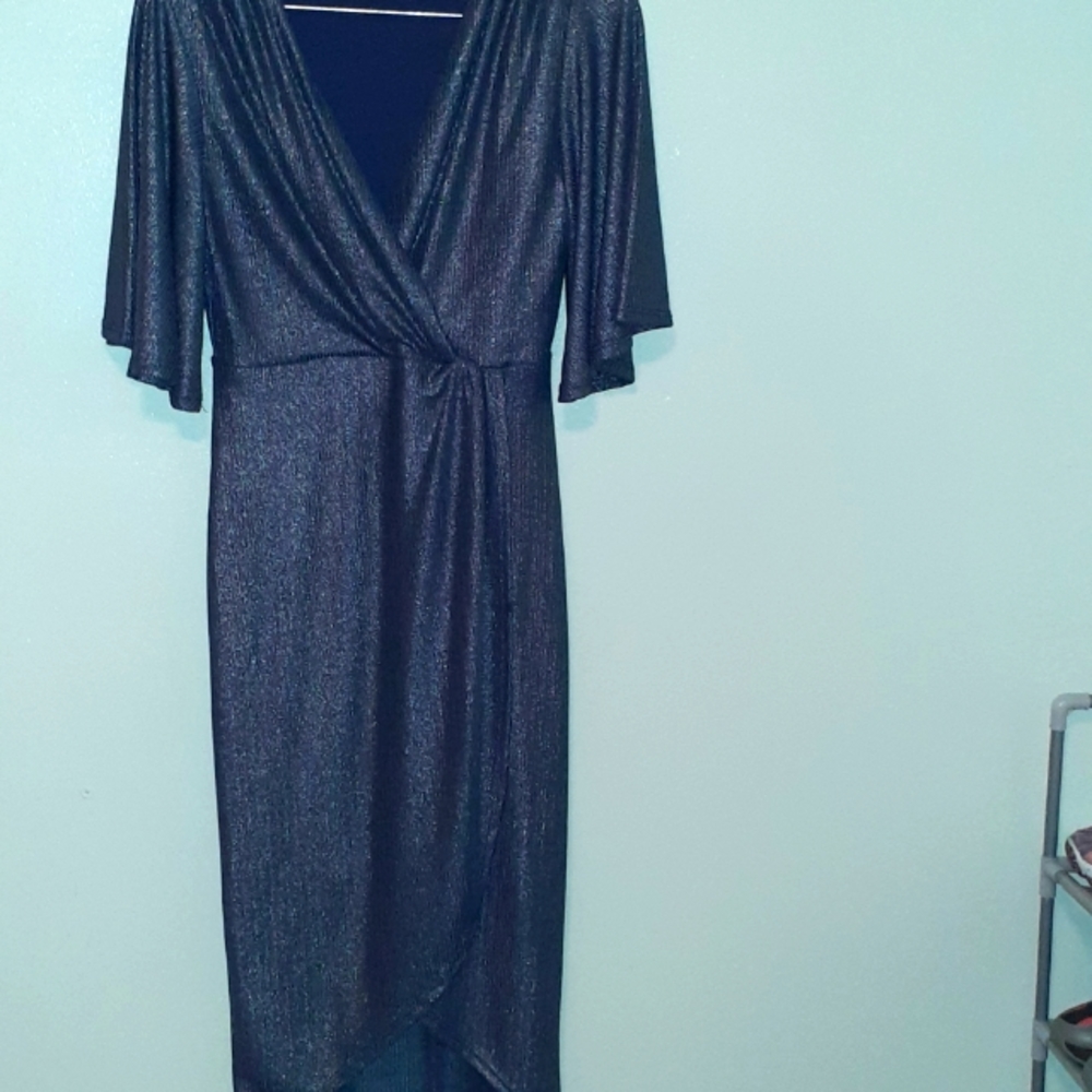 Dress - Picture 2 of 3
